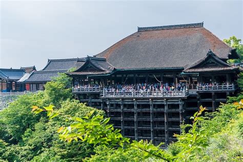 東京到奈良怎麼去：交通方式與旅行體驗的多角度剖析